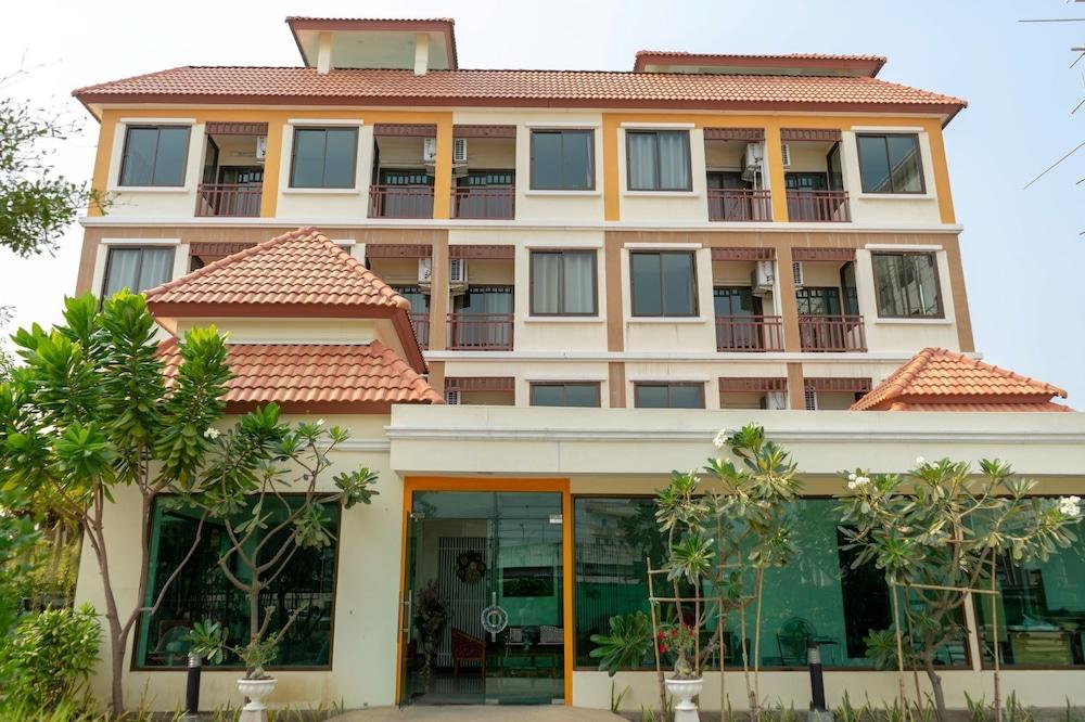 Sasi Nonthaburi Hotel Exterior photo